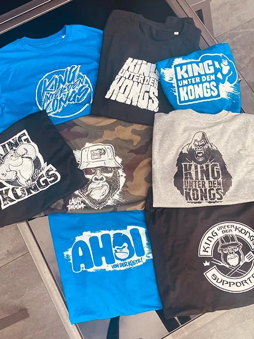 Shirts mit Motiven aus dem Onlineshop King unter den Kongs
